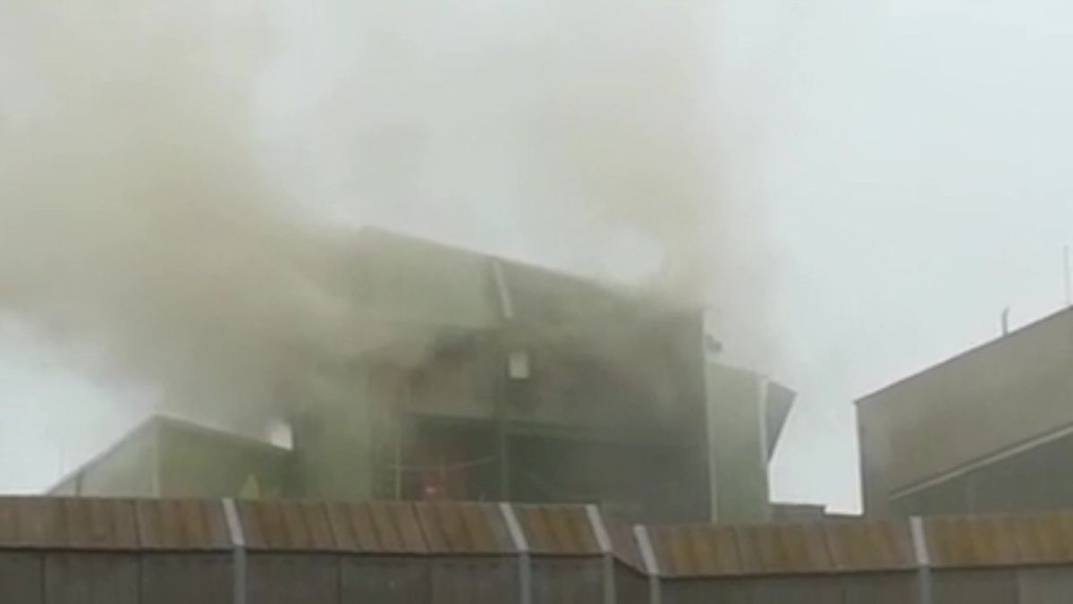 Požár v kolínské elektrárně způsobil škody za desítky milionů